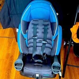 Used car seat. Can be shipped or picked up